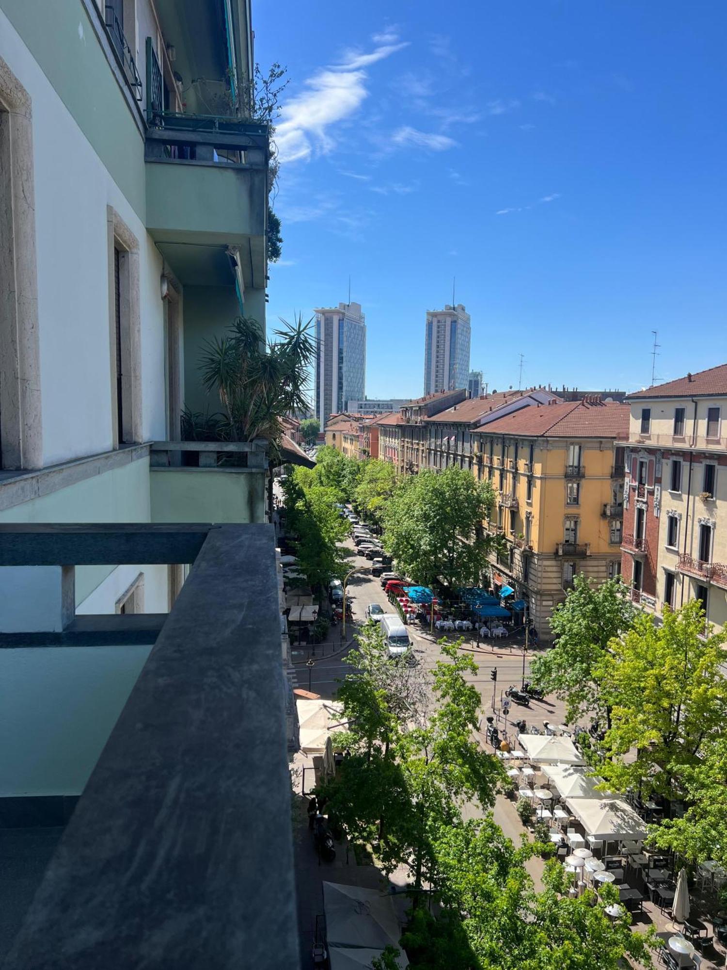 New Apartment With Balcony, Isola Bosco Verticale Milano Eksteriør billede
